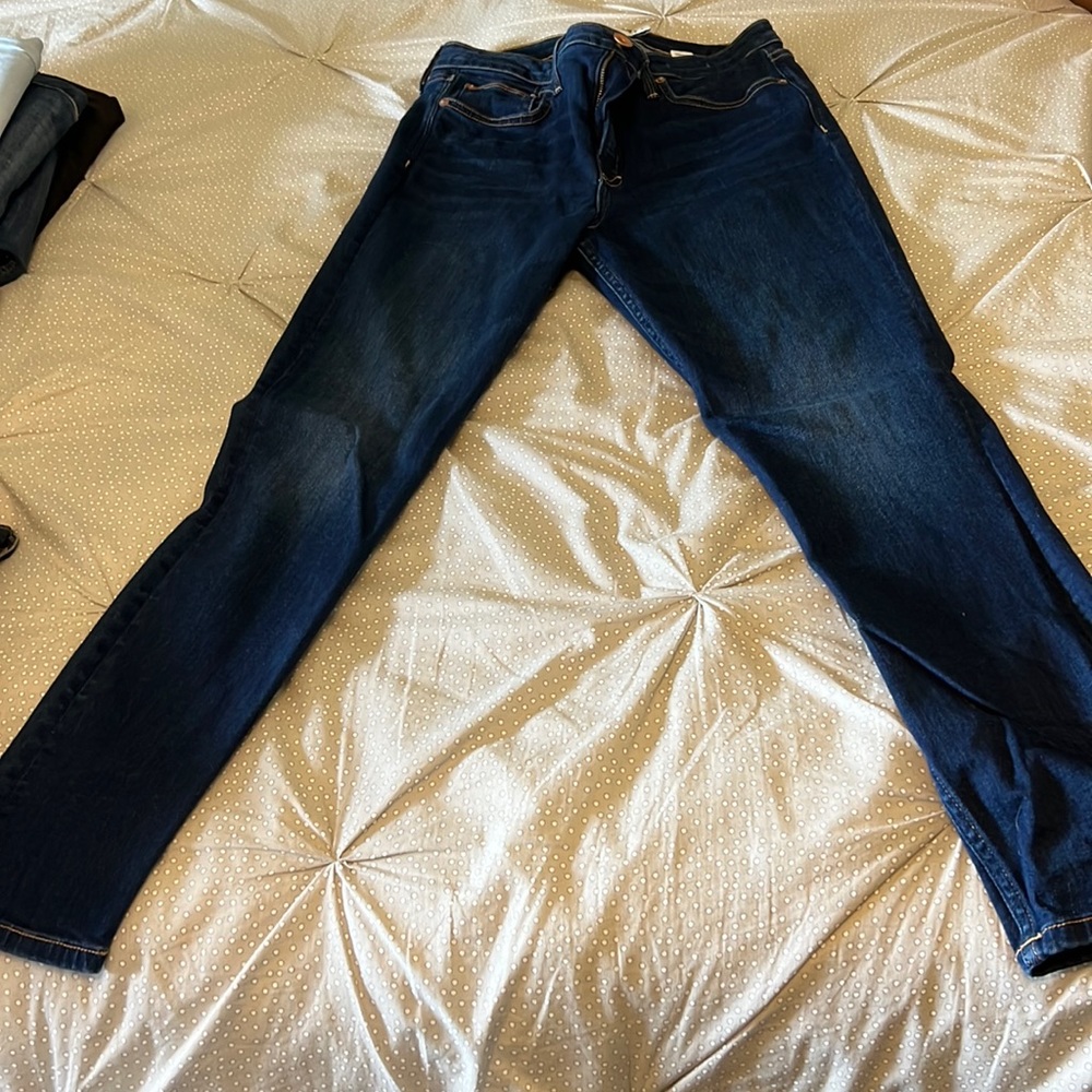 Vineyard vines jeans! Perfect condition!